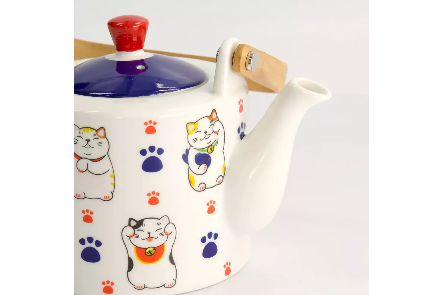 Tokyo Design Studio - Kawaii Lucky Cat Tea Pot Giftset 800ml 1pc