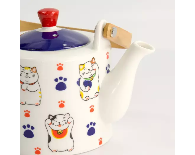 Tokyo Design Studio - Kawaii Lucky Cat Tea Pot Giftset 800ml 1pc